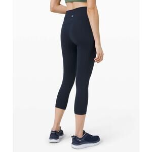 Lululemon Wunder Train High-Rise Crop 21" Size 2 Navy Blue